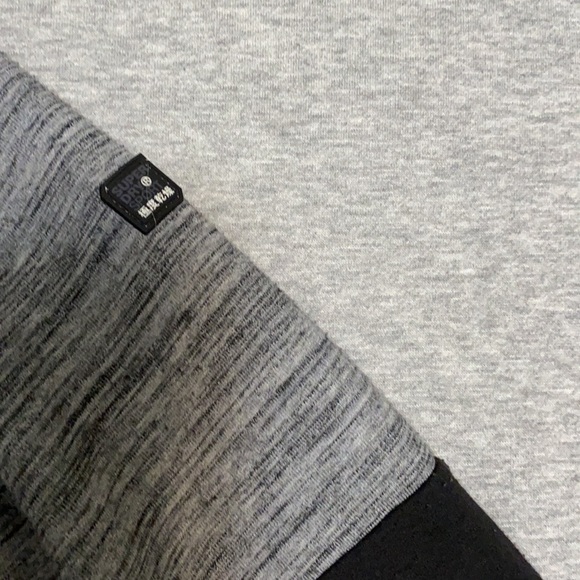 SOLD Superdry Training Gymtech Zip Hoodie - Picture 9 of 10